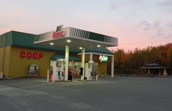 ÉPICERIE DE DURHAM-SUD COOP AXEP - ESSENCE SONIC